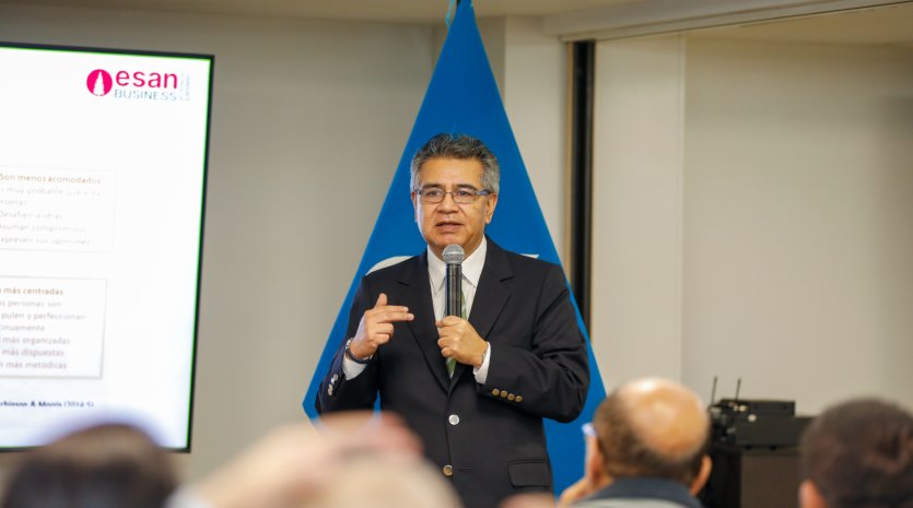 CCL capacita a sus asociados en conferencia magistral (5)