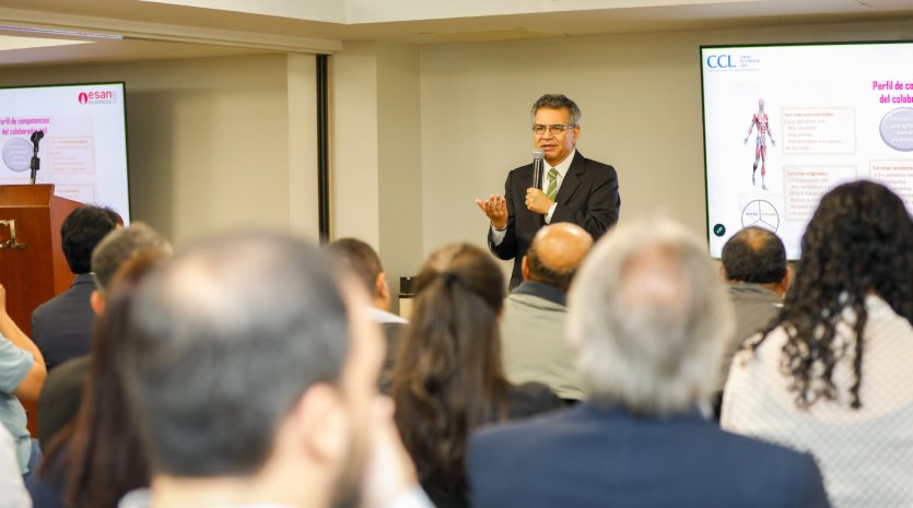 CCL capacita a sus asociados en conferencia magistral (6)