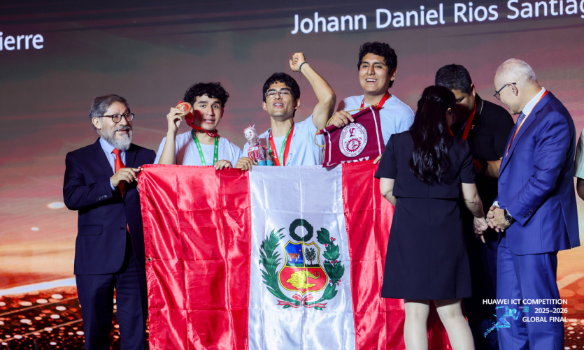 De izquierda a derecha: Johann Ríos, Andy Reina y Alexander Pérez. (Foto: Difusión). 